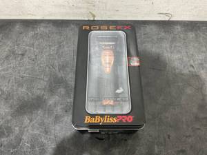 lot 2 image: BaBylissPRO GOLDFX Outlining Trimmer