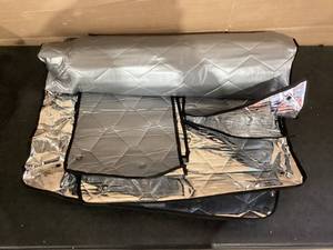 lot 518 image: Pigneius Car Windshield Sun Shade
