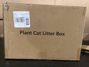 lot 558 image: Plant Cat Litter Box with Smart Odor Removal System, Hidden Cat Litter Box Planter for Cats