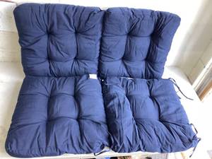 lot 280 image: 4PCS Chair Cushion Navy Blue