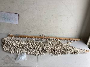 lot 580 image: SUNCREAT Hammocks Traditional Rope Double Hammock