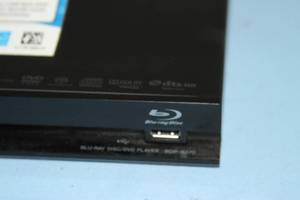 lot 80 image: Sony BDP-S370 Blu-ray Disc DVD  CD and Network Player and Remote Control