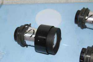 lot 113 image: Lot of 5 - NEC Video Projector 1.3x Manual Focus Zoom Lenses - Model NP02ZL
