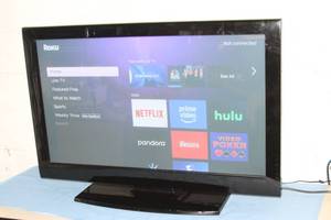 lot 115 image: Emerson PL-P42W-10A Widescreen 720P 42 Plasma Flatscreen Television  TV  Display with Table Stand