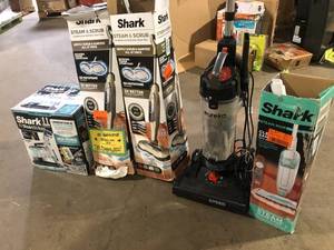 Lot of Assorted Vacuums Various Models and Conditions  Customer Returns See Pictures
