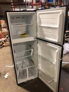 Vissani 10.1 cu. ft. Top Freezer Refrigerator in Black Slight Damage Customer Returns See Pictures