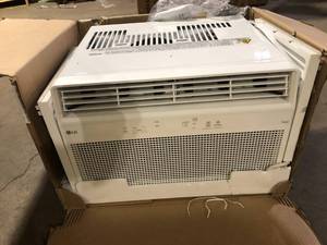LG 8,000 BTU, 115 Volts, Window Smart Air Conditioner Cools 350 sq. ft. with Remote, WiFi Enabled in White Customer Returns See Pictures