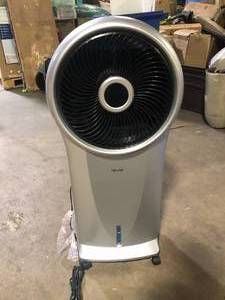NewAir 470 CFM, 3-speed Portable Evaporative Cooler and Fan for 250 sq.ft. Cooling Area Customer Returns See Pictures