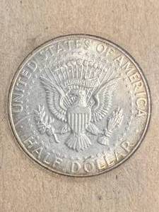 lot 65 image: 1964 US KENNEDY HALF DOLLAR IN CASE