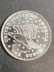 lot 95 image: 1 TROY OZ .999 FINE SILVER LIBERTY ROUND