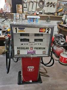 lot 4 image: 1960 Wayne Model 714 Phillips 66