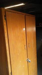 Wood Cabinet, 2 door with shelves.