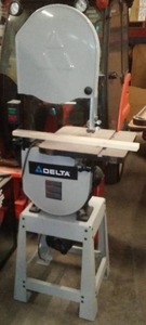 DELTA Bandsaw. Excellent.