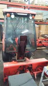 KUBOTA TRACTOR F2880 with Attachments.