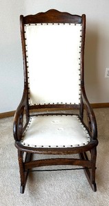 lot 20 image: Vintage Rocking Chair