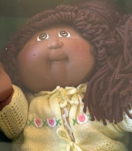 lot 32 image: New Belia Caryn Cabbage Patch Kid  25th Anniversary Cabbage Patch Doll Belia Caryn