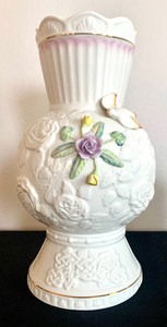 lot 42 image: Belleek Fine Porcelain 150th Anniversary Vase and Trinket Jar