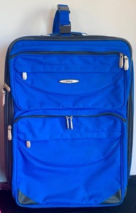 lot 45 image: Gloria Vanderbilt Hot Pink Rolling Weekender Bag and Matching Tote Set with Blue Jeep Suitcase