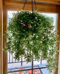 lot 100A image: Pair of Gorgeous Faux Foliage Hanging Baskets