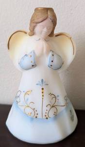 lot 79 image: Pair of Fenton Painted Satin Glass Angel Figurines
