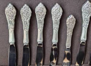 lot 11 image: Reed and Barton Florentine Sterling Silver Flatware Set