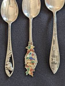 lot 75 image: Assorted Vintage Sterling Silver Spoons