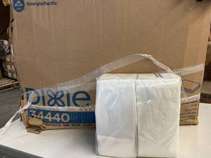 lot 55 image: 1 Case (3024 napkin per case) NEW Georgia-Pacific GP Pro 34440 16 x 15 Dixie 18-Fold 2-Ply Dinner Napkin - White (open box)