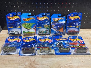 lot 32 image: Hot Wheels