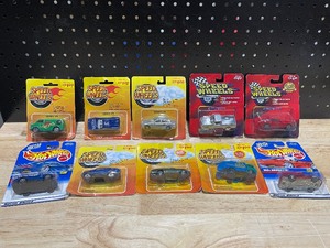 lot 35 image: Speed Wheels & Hot Wheels
