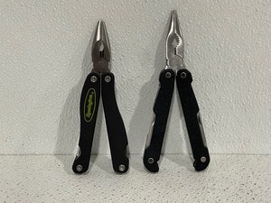 lot 69 image: Leatherman Multi-Tools