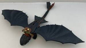 lot 9 image: Vintage How To Train Your Dragon Toothless Night Fury 26 Wingspan (Tested Works)