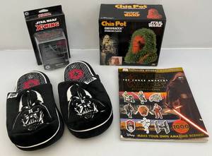 lot 12 image: Misc. Vintage Star Wars Items
