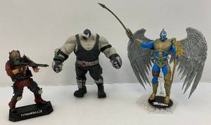 lot 19 image: Misc. Vintage Mcfarlane SPAWN Action Figures & More