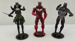 lot 20 image: Misc. Vintage Mcfarlane DC Multiverse 7 Action Figures