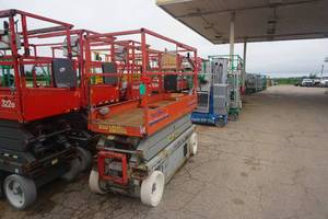 2006 Sky Jack III 3220 Scissors Lift