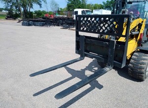 Brand New Made In America Universal Mount Bobcat Skid Loader Skid Steer Full Back Pallet Fork Attachment
