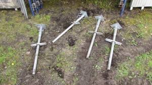 lot 4 image: (2) Sets of Scaffolding With (4) Cross Braces, (2) Aluminum Planks and (4) Leveling Jacks
