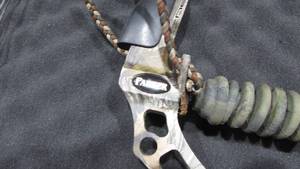 lot 9 image: Parker Sidekick XP Compound bow With Hard Case