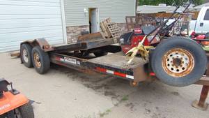 2013 Cat 246C Skidsteer with 20ft Tilt Deck Trailer (Contents on trailer not included)