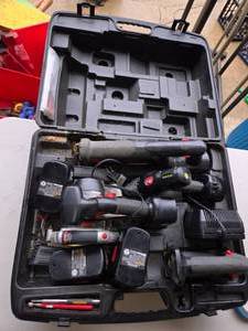 lot 7 image: Set of Craftsman 19.2 Drill,  Reciprocating Saw, Small Circular Saw
