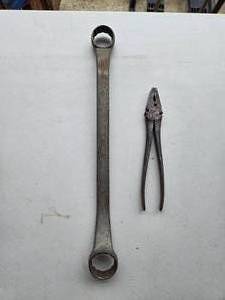 lot 27 image: 1 716 Wrench and Pliers