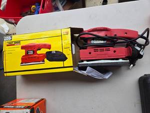 lot 38 image: Tool Shop Sheet Sander