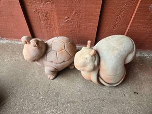 lot 82 image: Turtle and Snail Cement Like Garden Patio Decor