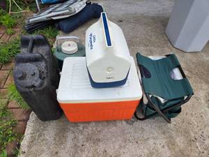 lot 105 image: Large Variety of Coolers and Water Jug