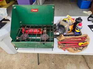 lot 113 image: Coleman Camp Stove, Heavy Duty Stakes, Hunting Scent