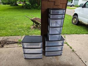 lot 120 image: Plastic Storage Drawers