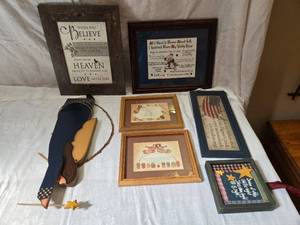 lot 181 image: Lot of Wall Art Home Decor