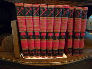 lot 195 image: Lot of 10 Popular Mechanics Do-It-Yourself Encyclopedias
