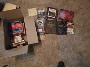 lot 208 image: Lot of Self Help Style Books - Many Chicken Soup for the Soul
