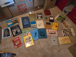 lot 209 image: Books - United States, MN Vikings, Civil Warr, Army and More